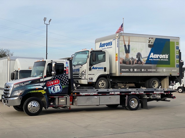 Box Truck Towing Dallas, TX